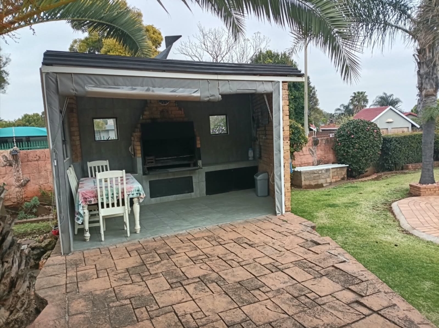 4 Bedroom Property for Sale in Norkem Park Gauteng
