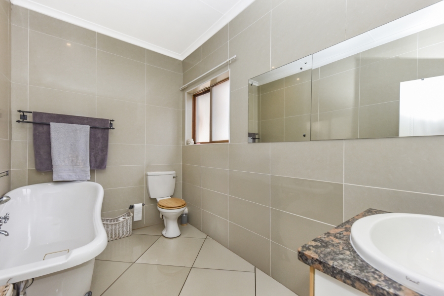 3 Bedroom Property for Sale in Rietvlei Ridge Country Estate Gauteng
