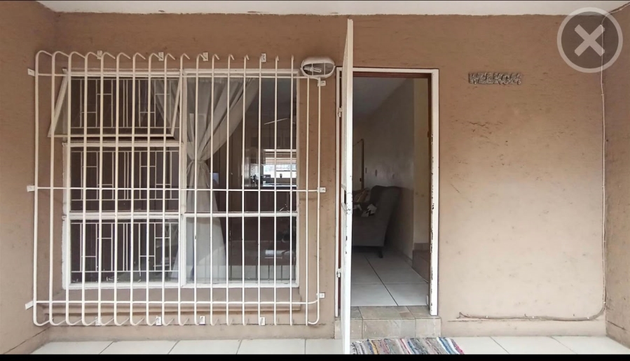 2 Bedroom Property for Sale in Kempton Park West Gauteng