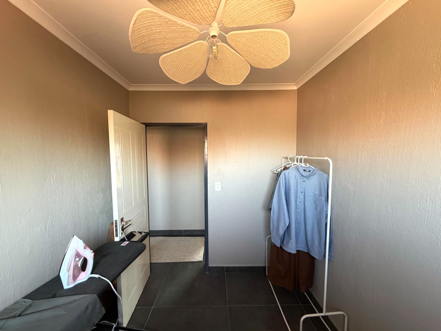 3 Bedroom Property for Sale in Meyersdal Gauteng