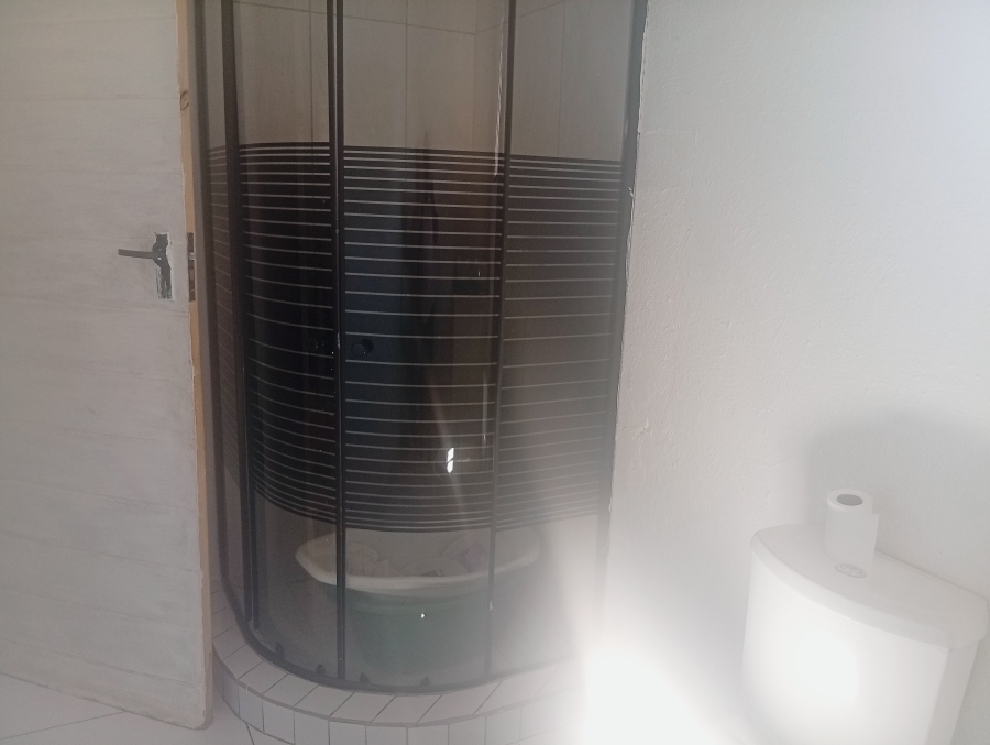 1 Bedroom Property for Sale in Dawn Park Gauteng