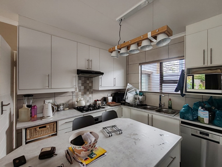 To Let 2 Bedroom Property for Rent in Dalview Gauteng