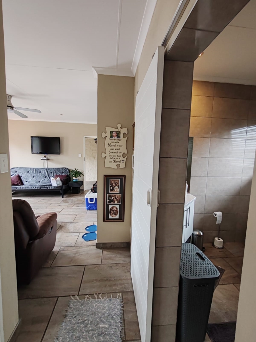 To Let 2 Bedroom Property for Rent in Dalview Gauteng