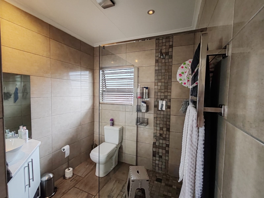 To Let 2 Bedroom Property for Rent in Dalview Gauteng