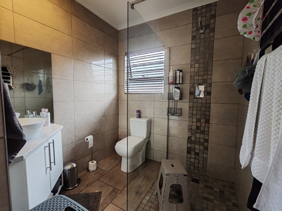 To Let 2 Bedroom Property for Rent in Dalview Gauteng
