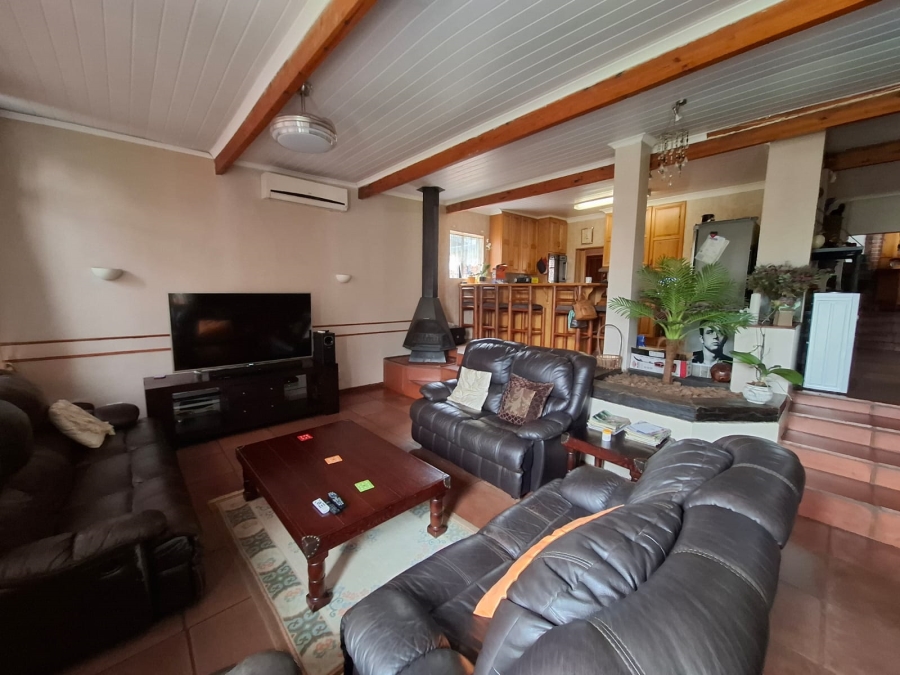 4 Bedroom Property for Sale in Sinoville Gauteng