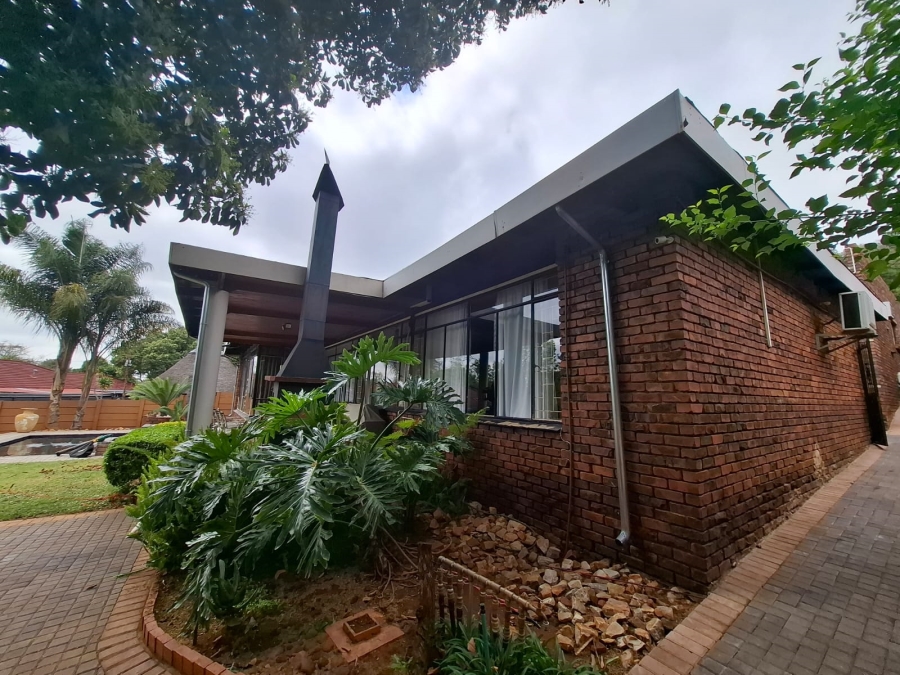 4 Bedroom Property for Sale in Sinoville Gauteng