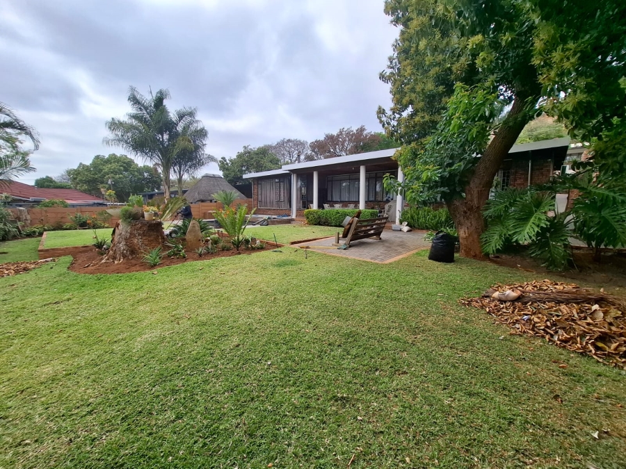 4 Bedroom Property for Sale in Sinoville Gauteng