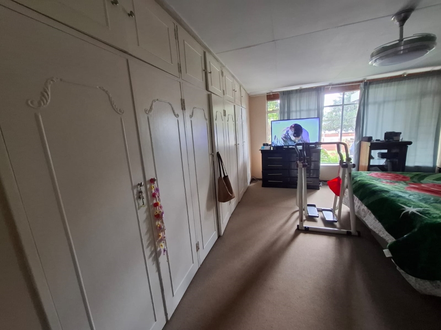 4 Bedroom Property for Sale in Sinoville Gauteng