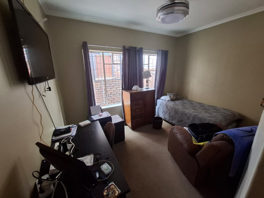 4 Bedroom Property for Sale in Sinoville Gauteng