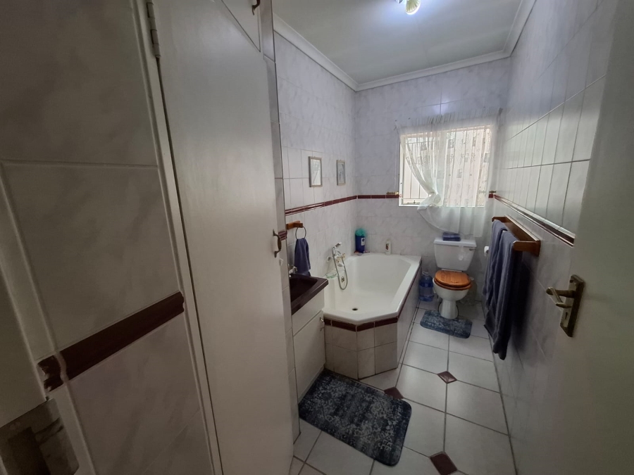 4 Bedroom Property for Sale in Sinoville Gauteng