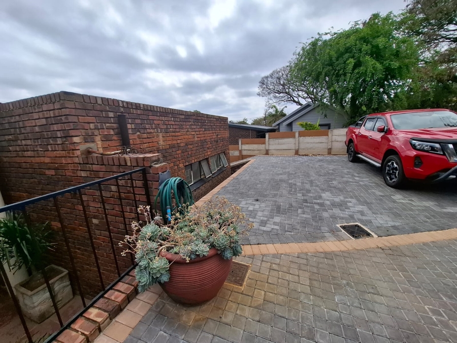 4 Bedroom Property for Sale in Sinoville Gauteng