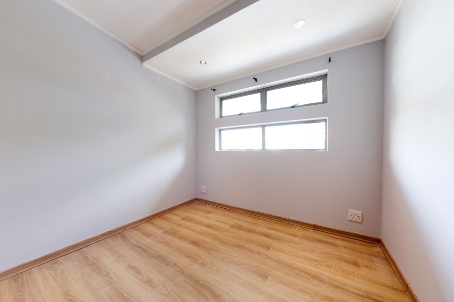 2 Bedroom Property for Sale in Rivonia Gauteng