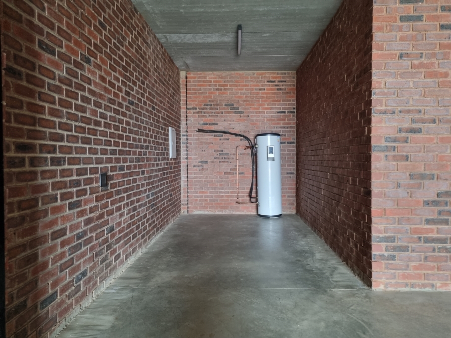 To Let Commercial Property for Rent in Chloorkop Gauteng