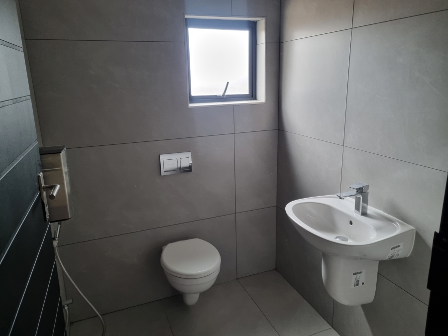 To Let Commercial Property for Rent in Chloorkop Gauteng