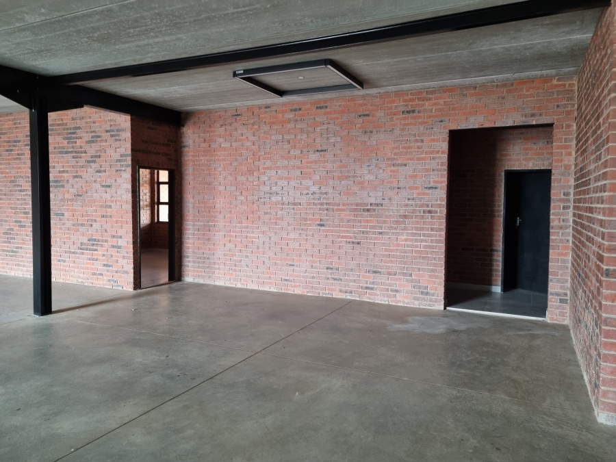 To Let Commercial Property for Rent in Chloorkop Gauteng