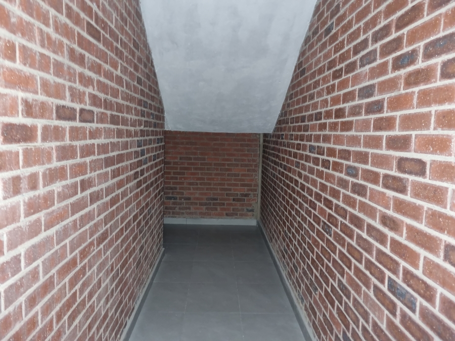 To Let Commercial Property for Rent in Chloorkop Gauteng