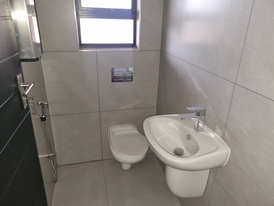 To Let Commercial Property for Rent in Chloorkop Gauteng