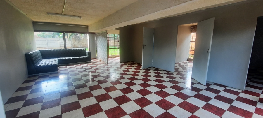 To Let 3 Bedroom Property for Rent in Christoburg Gauteng