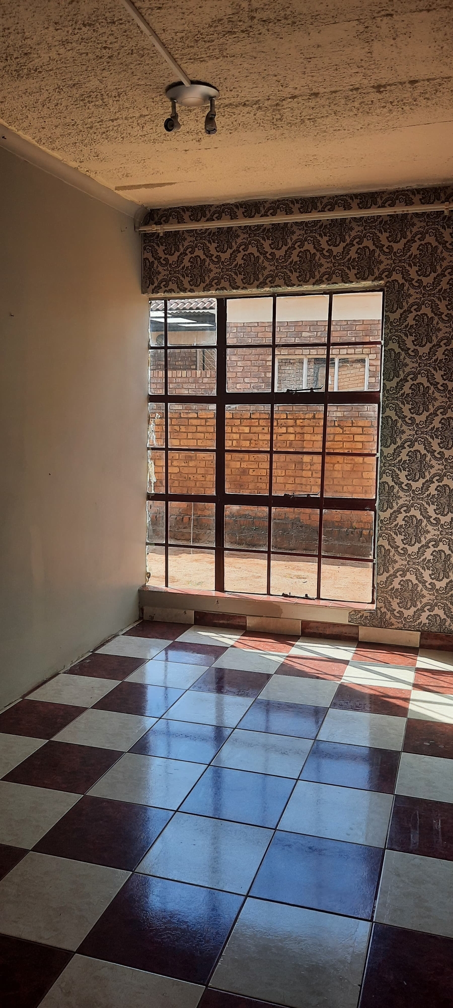 To Let 3 Bedroom Property for Rent in Christoburg Gauteng