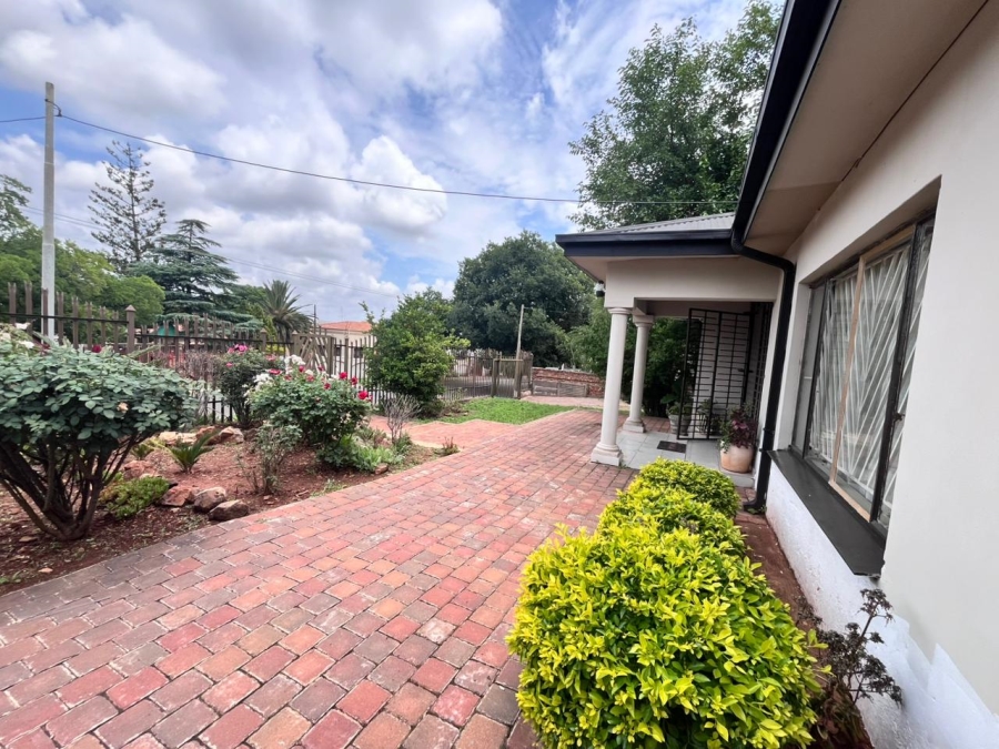 4 Bedroom Property for Sale in Erasmia Gauteng