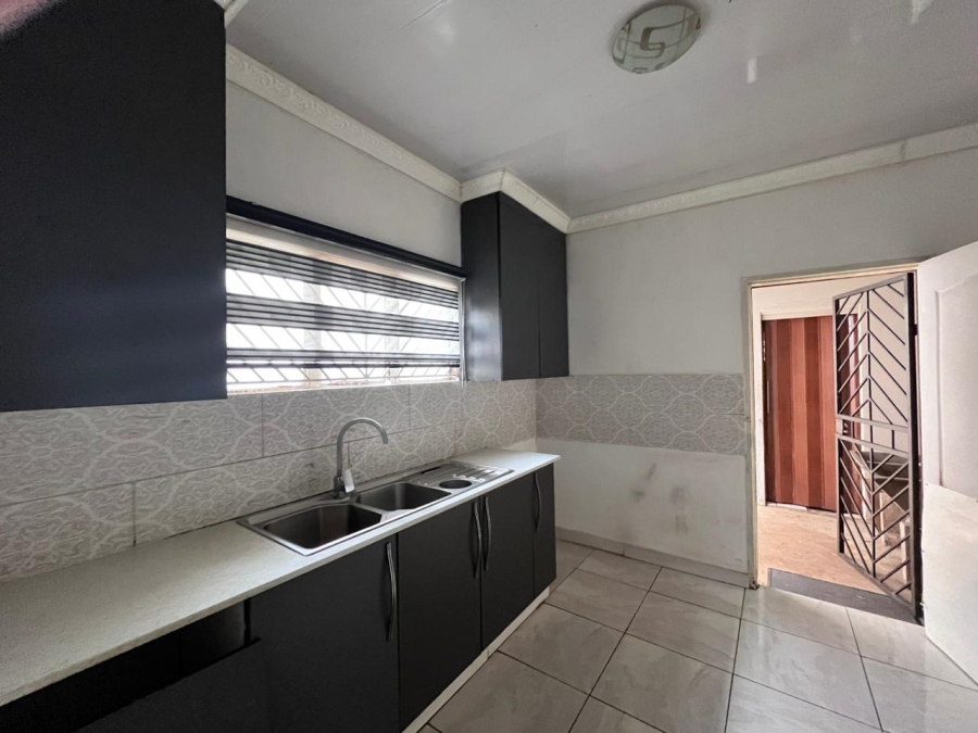4 Bedroom Property for Sale in Erasmia Gauteng