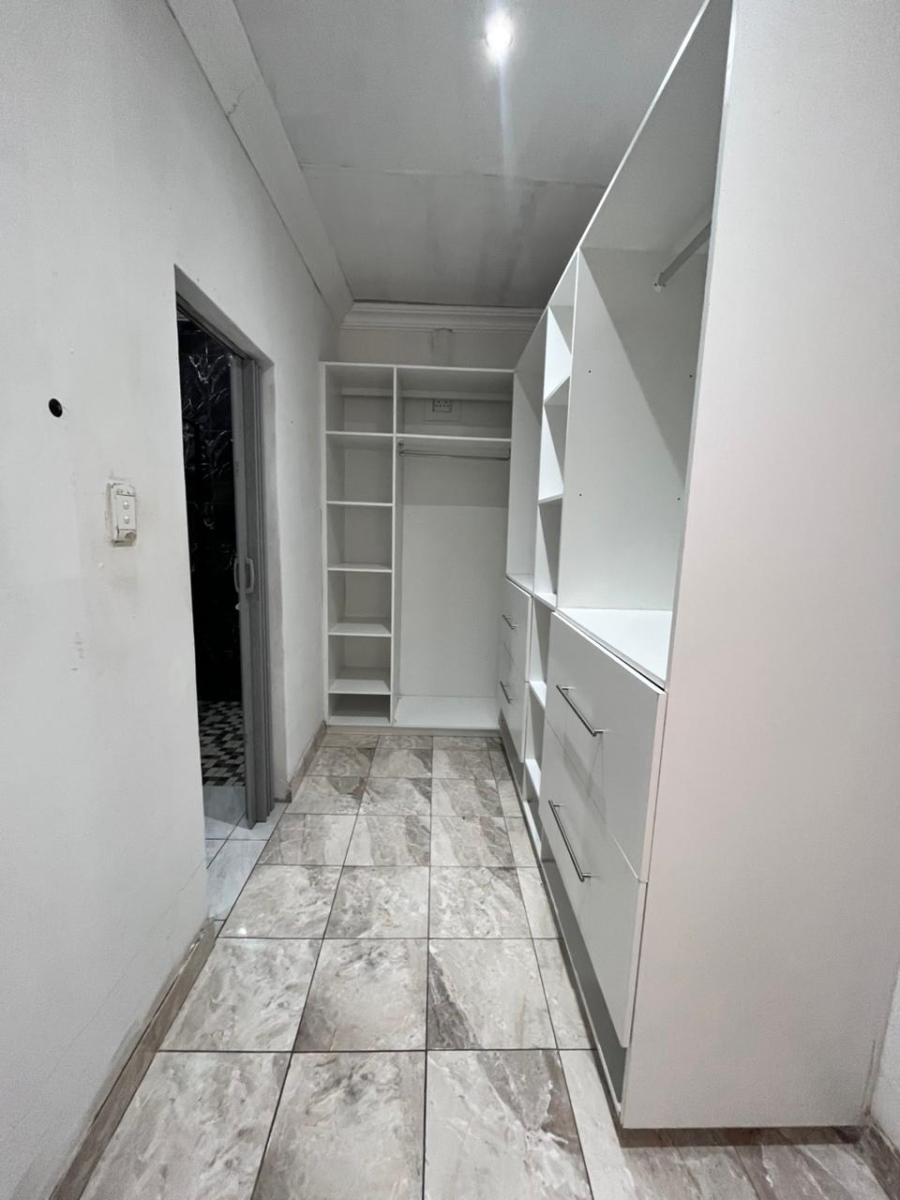 4 Bedroom Property for Sale in Erasmia Gauteng