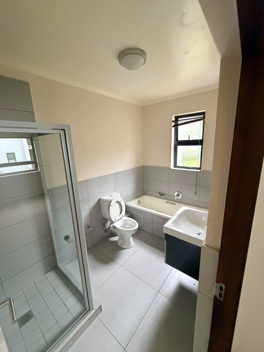 To Let 1 Bedroom Property for Rent in Jackal Creek Golf Estate Gauteng