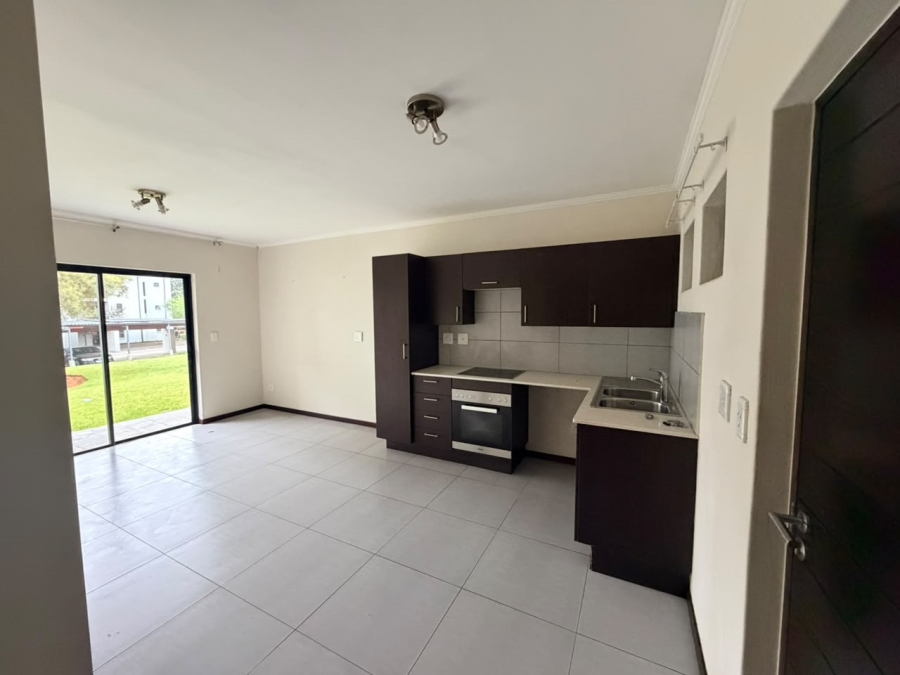 To Let 1 Bedroom Property for Rent in Jackal Creek Golf Estate Gauteng