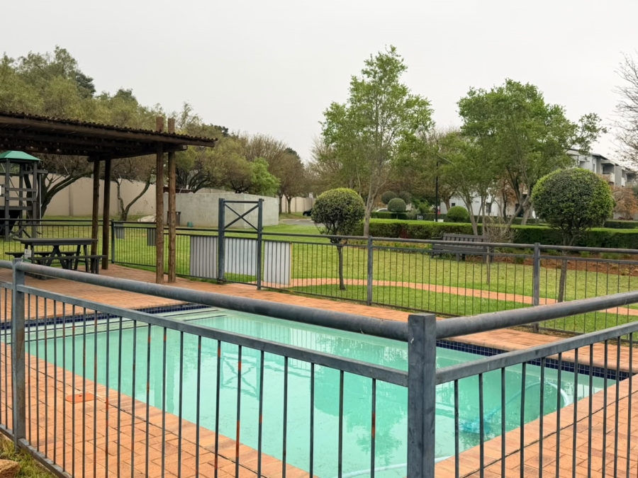 To Let 1 Bedroom Property for Rent in Jackal Creek Golf Estate Gauteng
