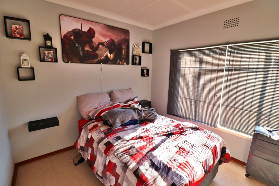3 Bedroom Property for Sale in Dawnview Gauteng