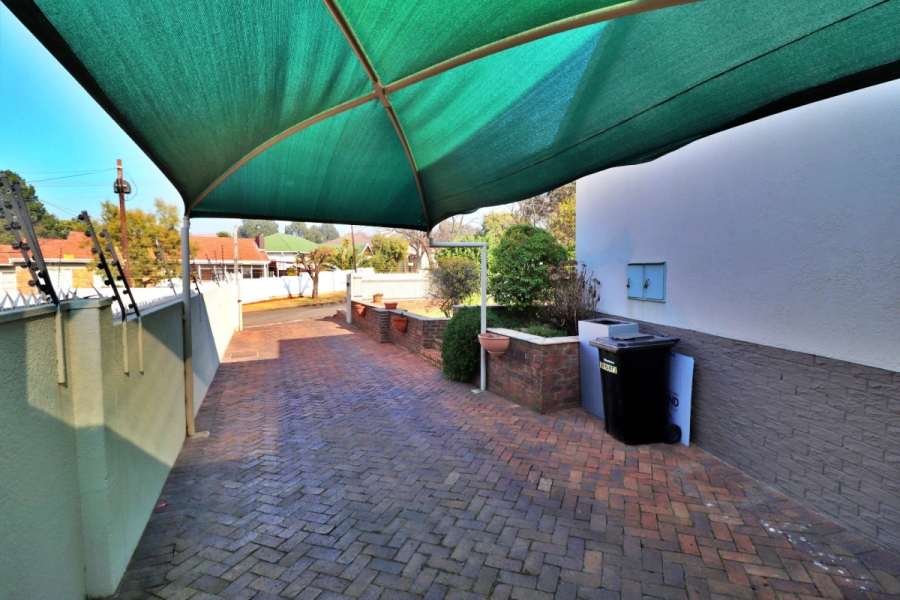 3 Bedroom Property for Sale in Dawnview Gauteng