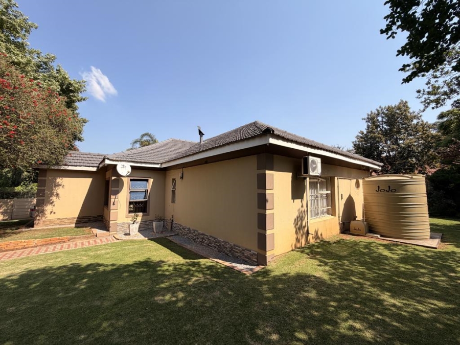 3 Bedroom Property for Sale in Highlands North Gauteng