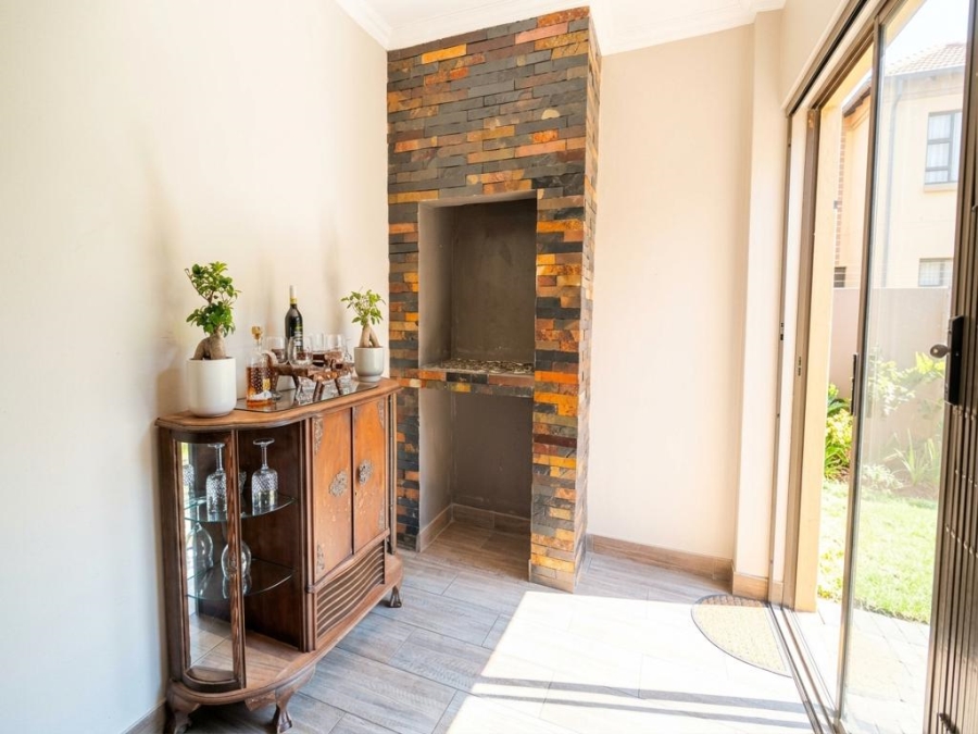 3 Bedroom Property for Sale in Highlands North Gauteng
