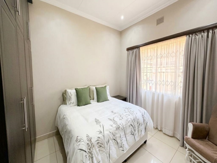 3 Bedroom Property for Sale in Highlands North Gauteng