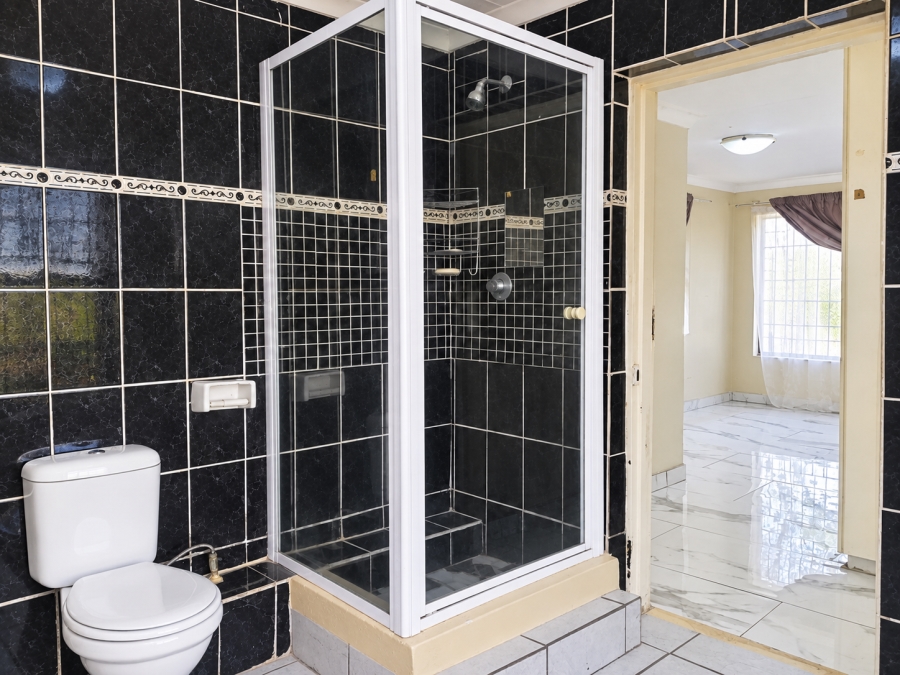 To Let 3 Bedroom Property for Rent in Lindhaven Gauteng
