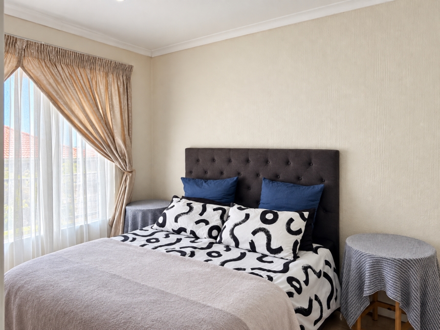To Let 3 Bedroom Property for Rent in Radiokop Gauteng