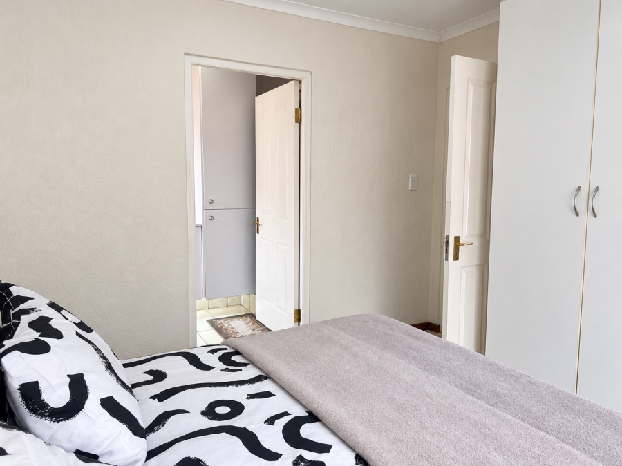 To Let 3 Bedroom Property for Rent in Radiokop Gauteng