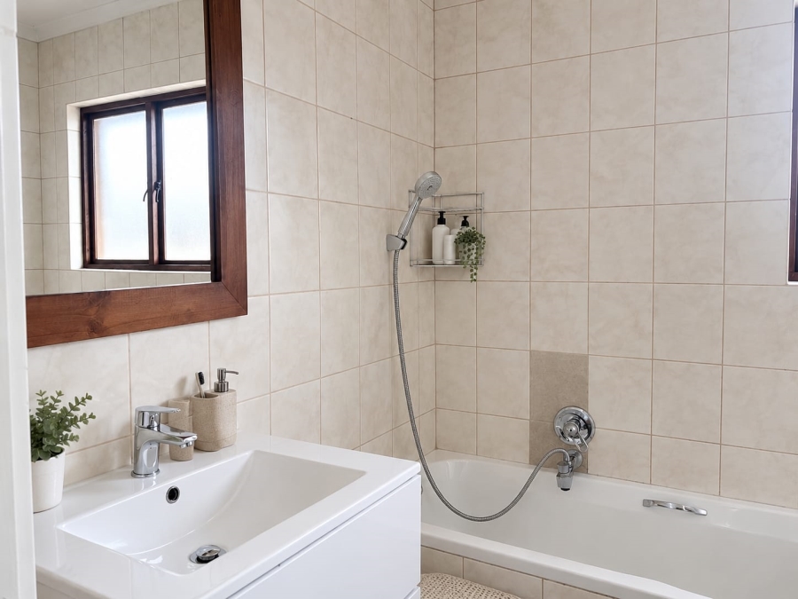 To Let 3 Bedroom Property for Rent in Radiokop Gauteng