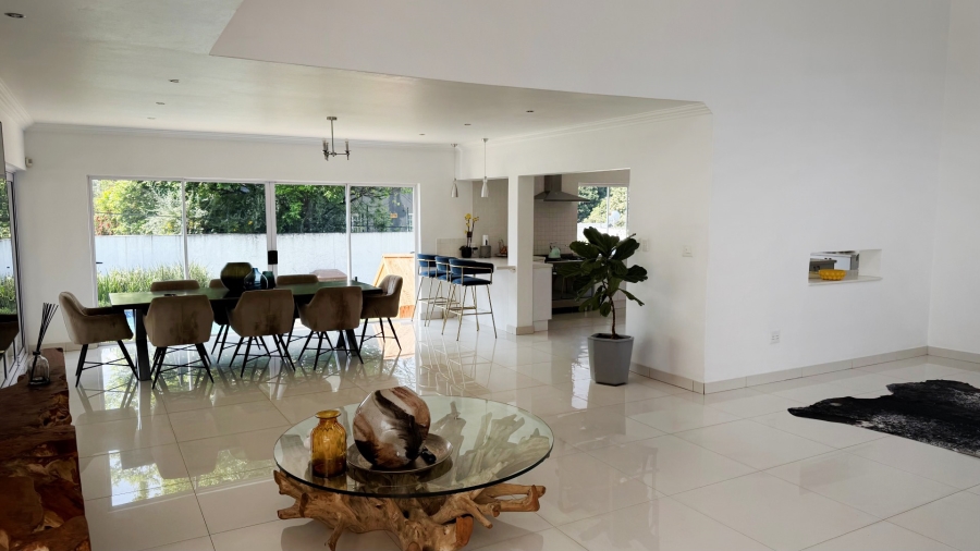 To Let 4 Bedroom Property for Rent in Bryanston Gauteng