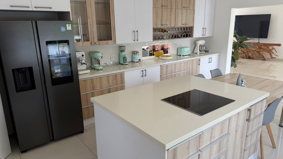 To Let 4 Bedroom Property for Rent in Bryanston Gauteng