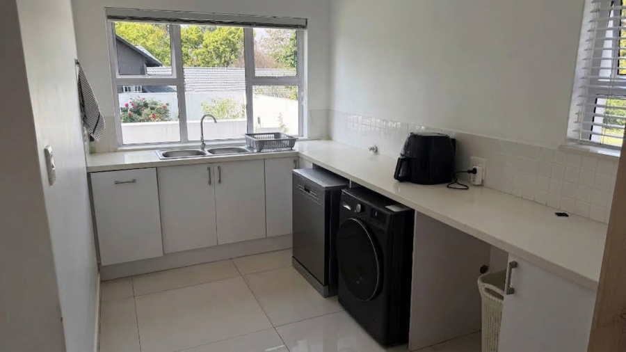 To Let 4 Bedroom Property for Rent in Bryanston Gauteng