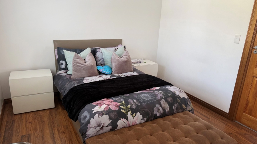 To Let 4 Bedroom Property for Rent in Bryanston Gauteng
