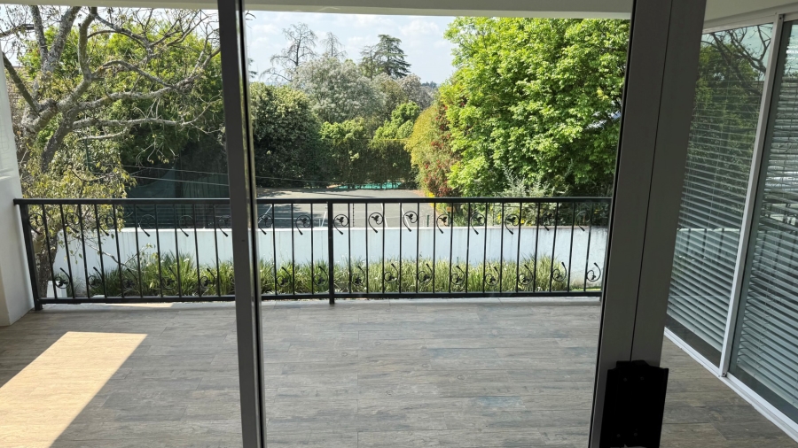 To Let 4 Bedroom Property for Rent in Bryanston Gauteng