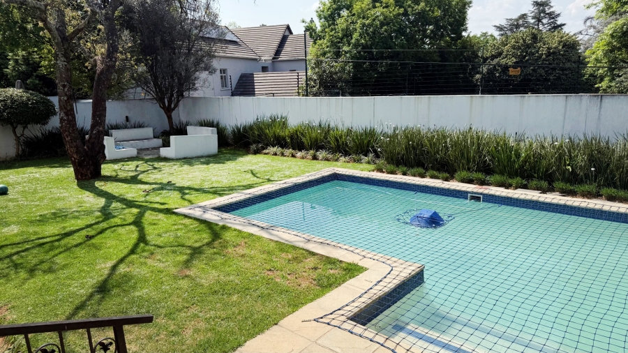 To Let 4 Bedroom Property for Rent in Bryanston Gauteng