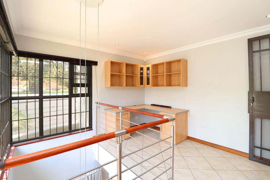 To Let 3 Bedroom Property for Rent in Hyde Park Gauteng