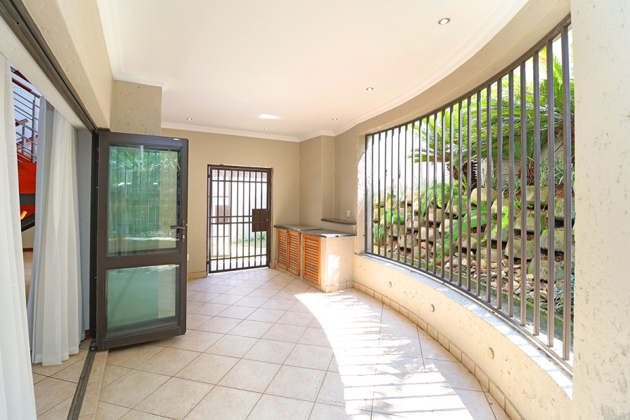 To Let 3 Bedroom Property for Rent in Hyde Park Gauteng