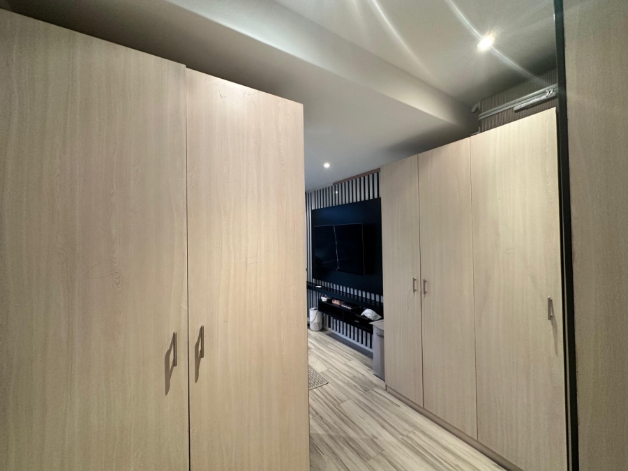 To Let 2 Bedroom Property for Rent in Craighall Gauteng