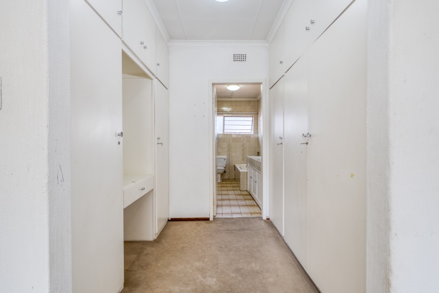 5 Bedroom Property for Sale in Victory Park Gauteng