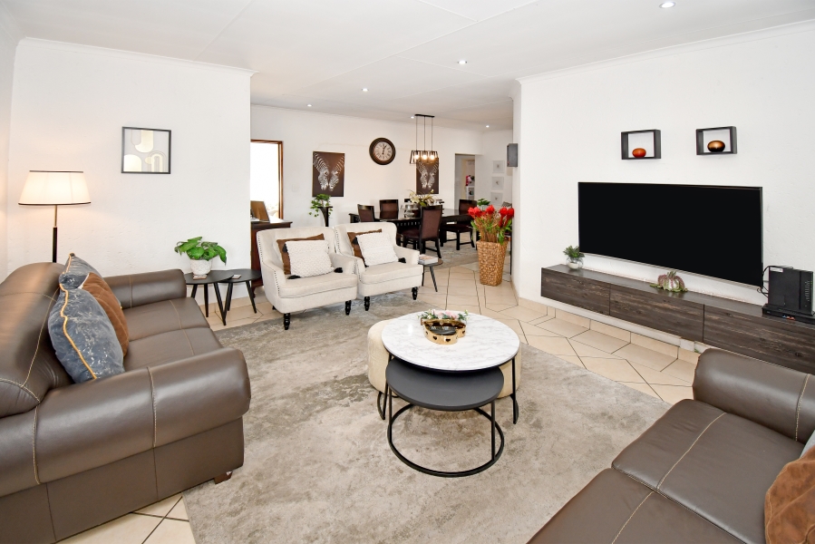 3 Bedroom Property for Sale in Noordwyk Gauteng